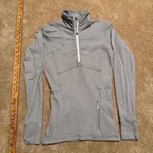 Lululemon Women's Grey and White Jacket